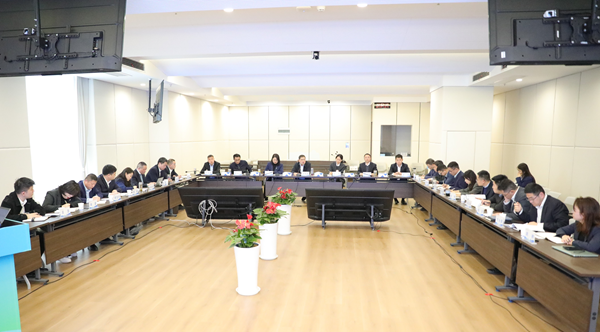 早字當先抓調度 奮力沖刺“開(kāi)門(mén)紅”——省城市更新集團等三家公司召開(kāi)一季度經(jīng)營(yíng)調度分析會(huì )