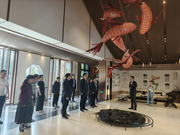 民盟安徽省委赴濱湖雅園項目開(kāi)展“AI+銀發(fā)經(jīng)濟”專(zhuān)題調研