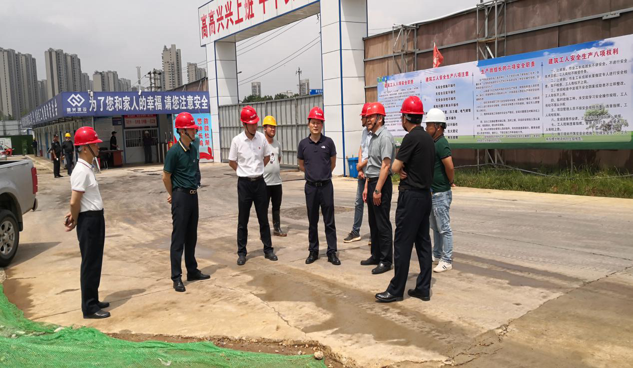 楊曉彬一行深入六安、霍邱項目調研安全生產(chǎn)工作