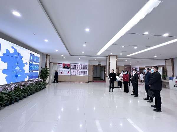 王思軍一行考察九久夕陽(yáng)紅醫養集團