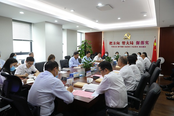 安徽鹽業(yè)地產(chǎn)集團本部第二黨支部開(kāi)展學(xué)習 貫徹習近平新時(shí)代中國特色社會(huì )主義思想 主題教育學(xué)習交流會(huì )