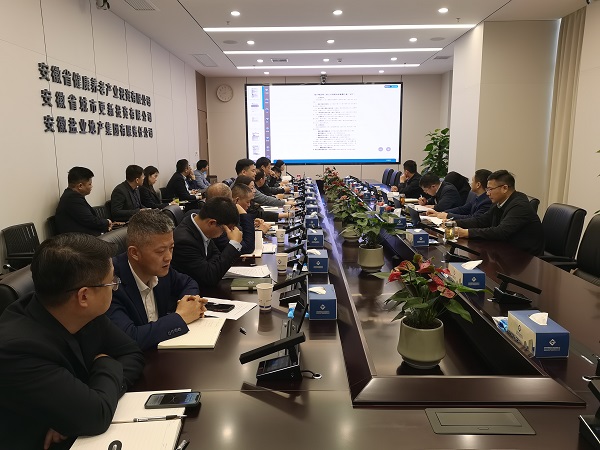 省城市更新等三家公司召開(kāi)營(yíng)銷(xiāo)薪酬改革動(dòng)員大會(huì )